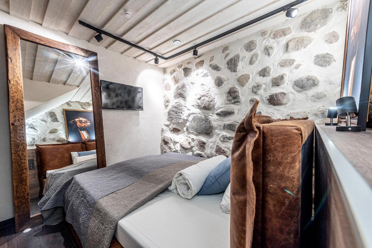 Unesco Hidden Arches - Restored 3 Bedroom Apartment In The Historic Pilies St. Аеропорт Вільнюс Екстер'єр фото